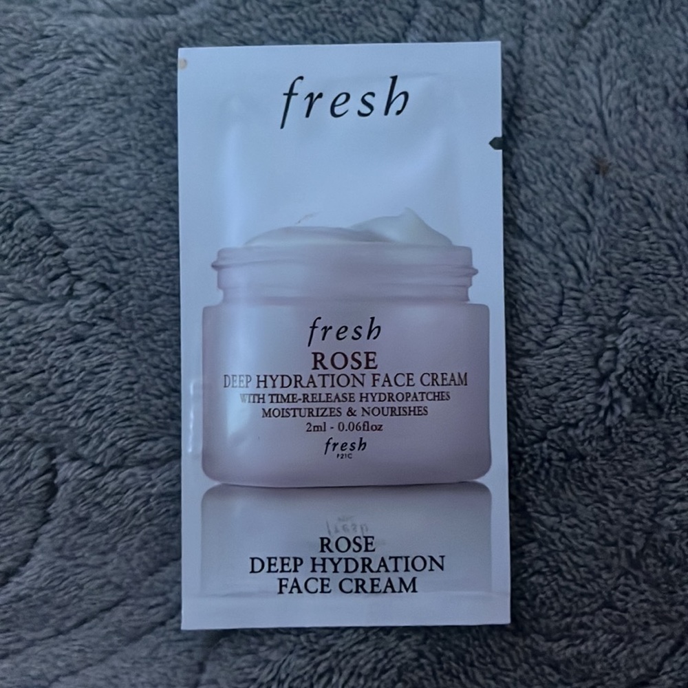SKINCARE SAMPLES - Picture 10 of 11